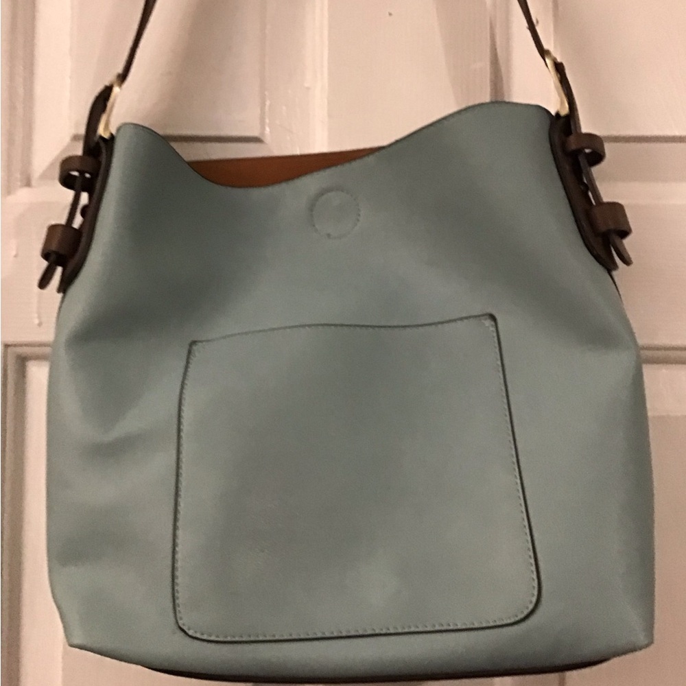 Elegant Blue Leather Shoulder Bag